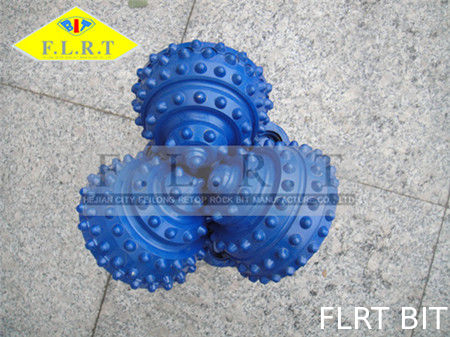 अच्छी कीमत सीलिकल रॉलर बियरिंग के साथ कॉनिकल इंसर्टिक ट्राईकॉन रॉक बिट IADC 635 ब्लू कलर ऑनलाइन